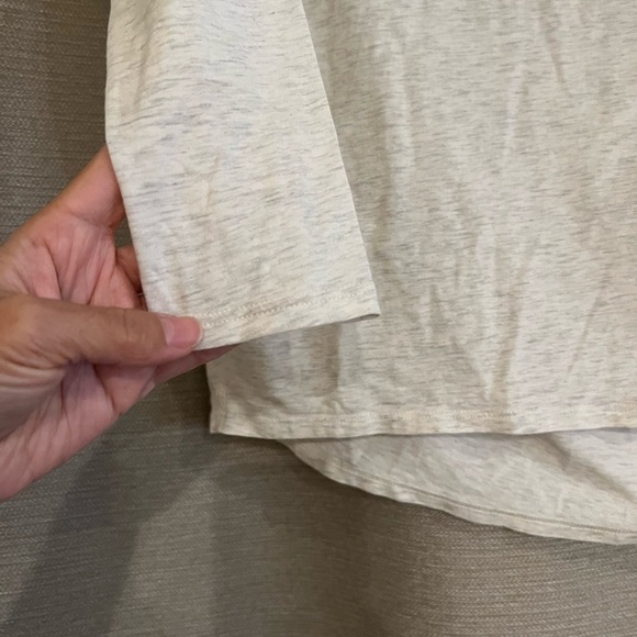 LuluLemon Athletica Long Sleeve Top - Picture 4 of 6